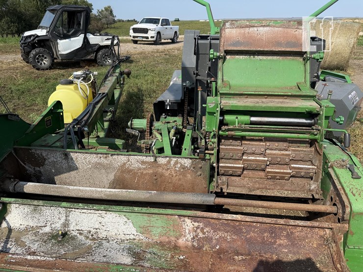 john-deere-3970-image-33