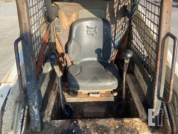 2006-bobcat-t180-image-17