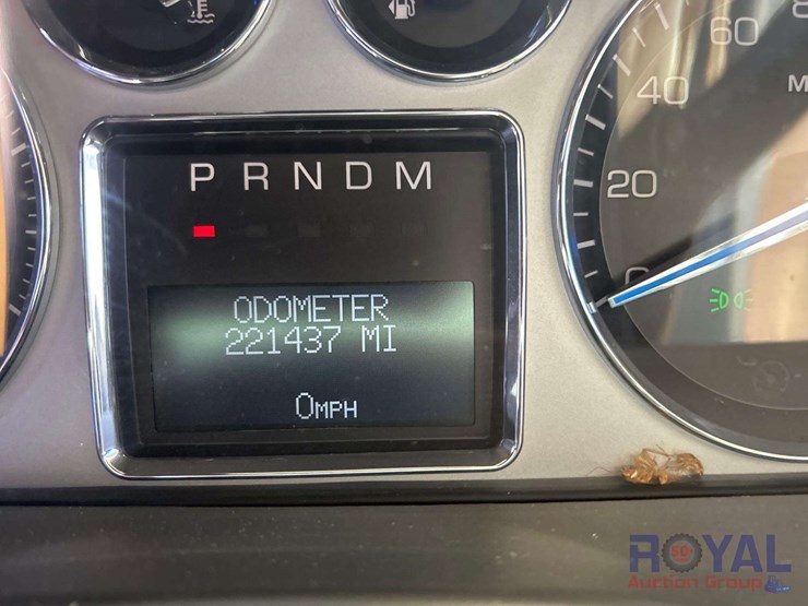 2008-cadillac-escalade-esv-image-6