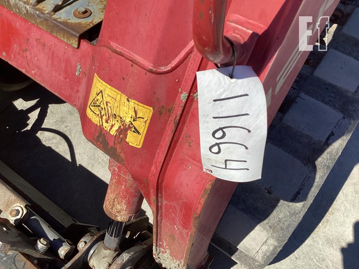 2019-takeuchi-tl8-image-22