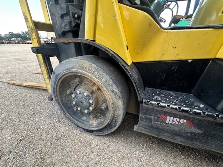 #2083-•-2019-hyster-50-port-forklift-image-11