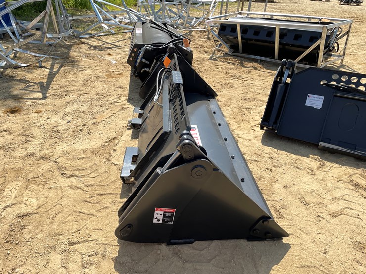 #2500-•-jct-skid-steer-4-in-1-combination-bucket-image-4