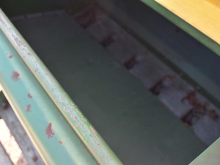 john-deere-8300-image-10