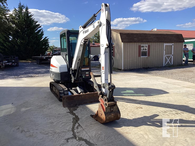 2015-bobcat-e32-image-19