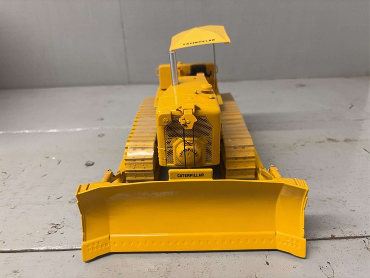 caterpillar-d9-image-4