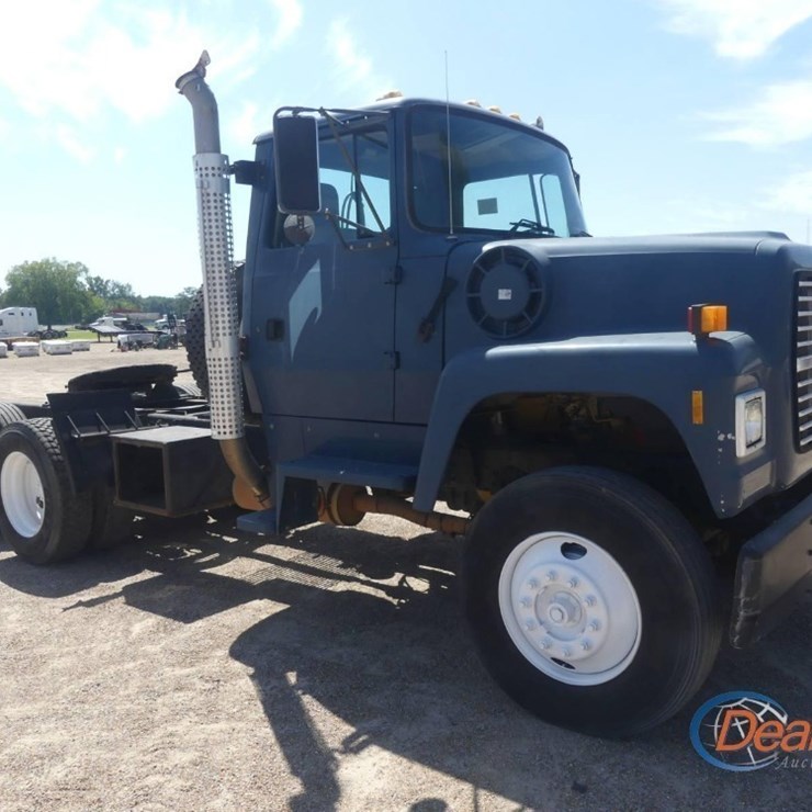 1997 FORD L9000