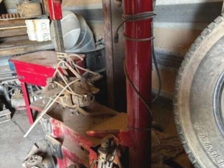 coats-5040e-tire-machine-image-1