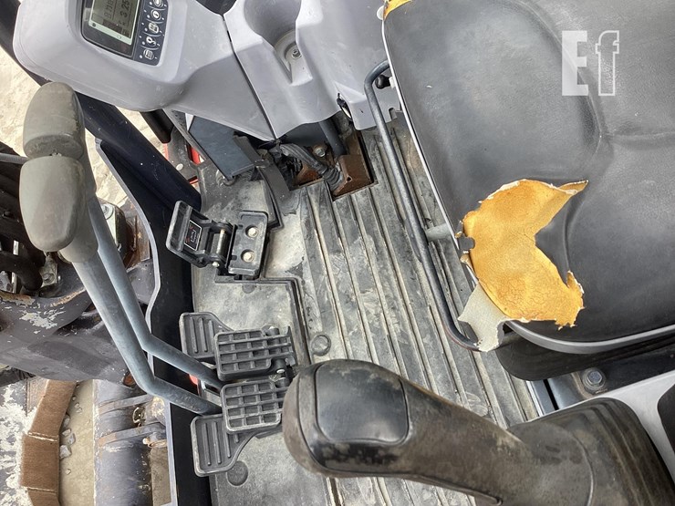 2019-kubota-u55-4-image-19