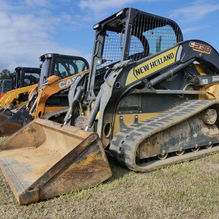 NEW HOLLAND C238