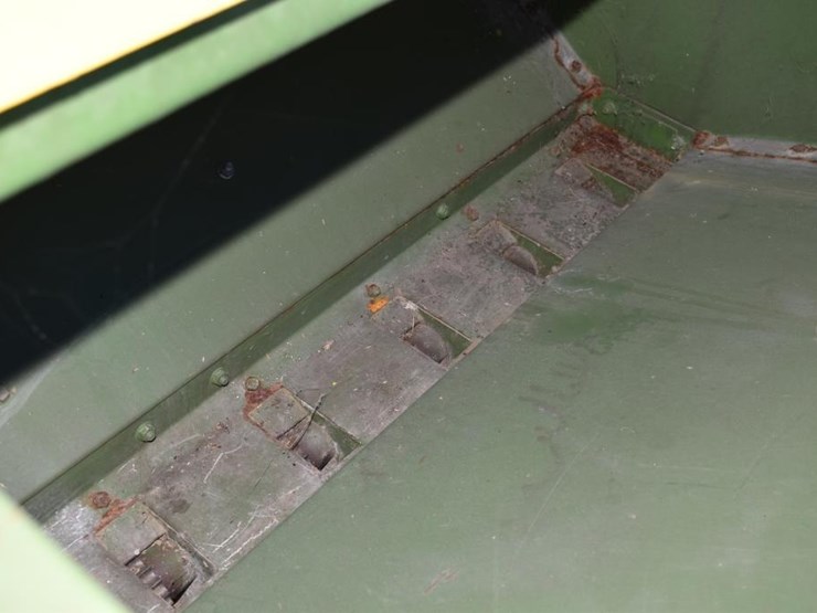 john-deere-8300-image-7