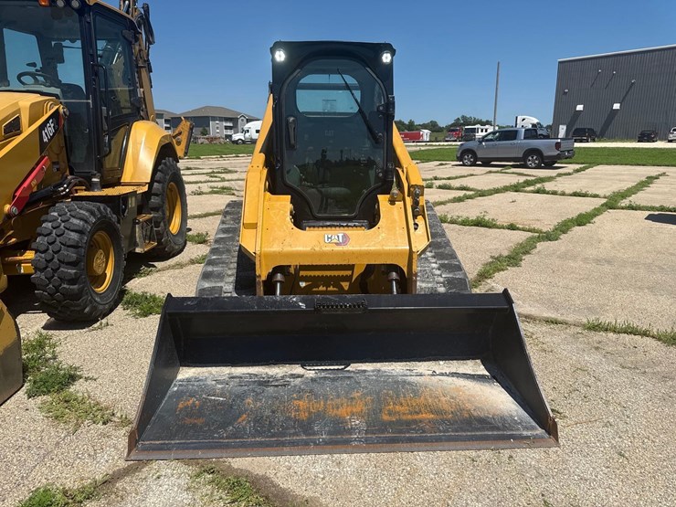 2023-caterpillar-289d3-image-7