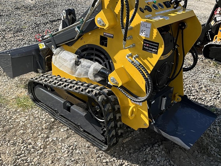 landhero-ldh-s460-mini-skid-steer-9024-image-6
