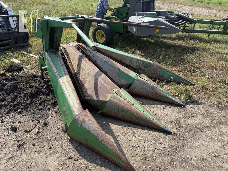 john-deere-3970-image-38