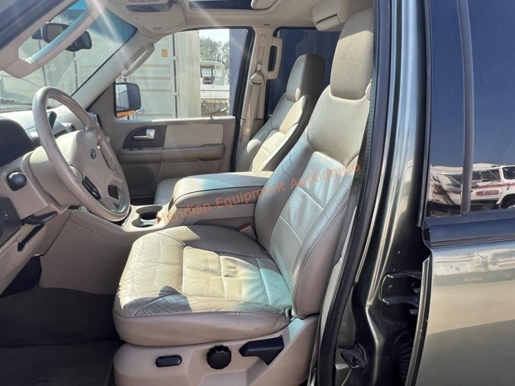2003-ford-explorer-eddie-bauer-image-26