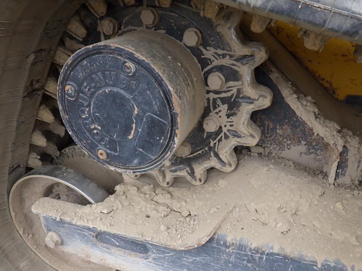 2020-deere-333g-image-36