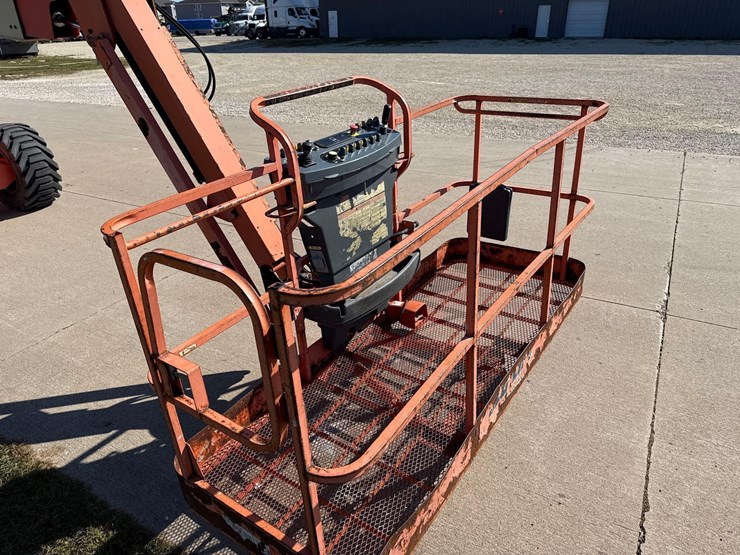 jlg-800aj-image-8