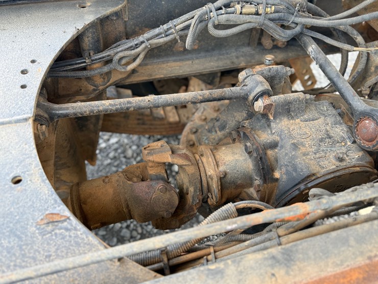 #11-•-#5197-•-2008-mack-granite-t/a-daycab-dump-truck-1m2ax04c68m003392-image-85