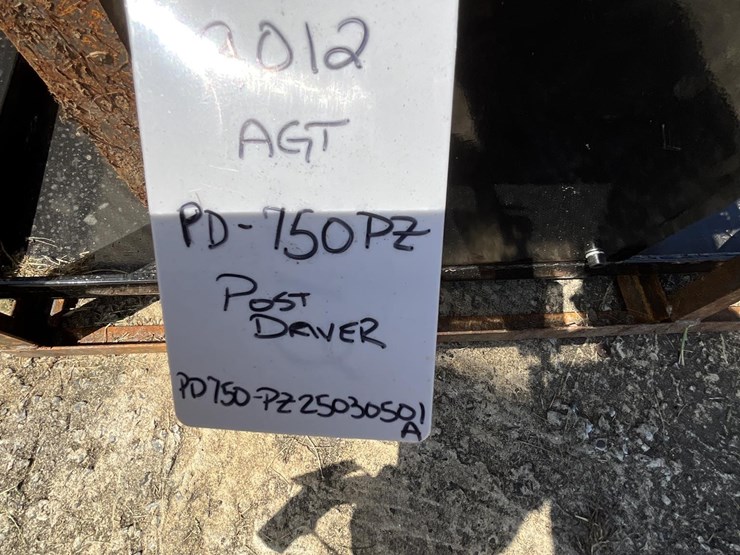 agt-pd750-skid-steer-post-driver-image-4