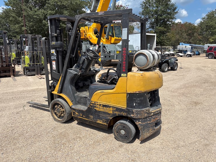 caterpillar-c4000-image-4