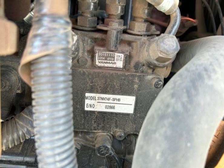 2016-deere-17g-image-18