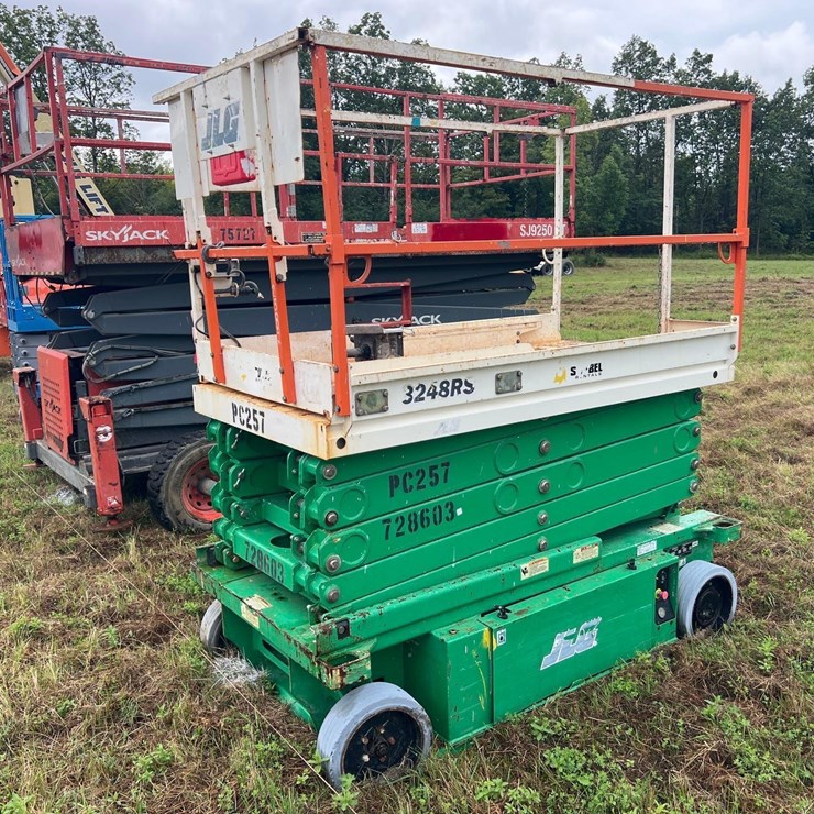 2015 JLG 3248RS