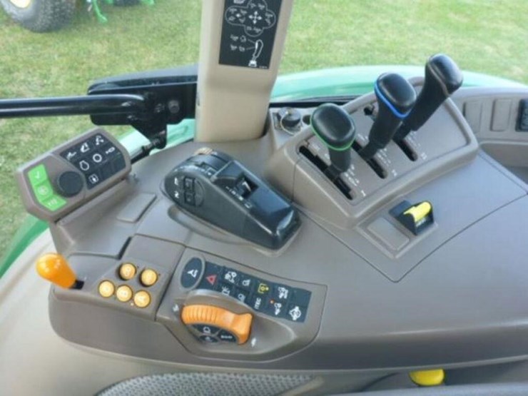 2019-john-deere-5090r-image-13