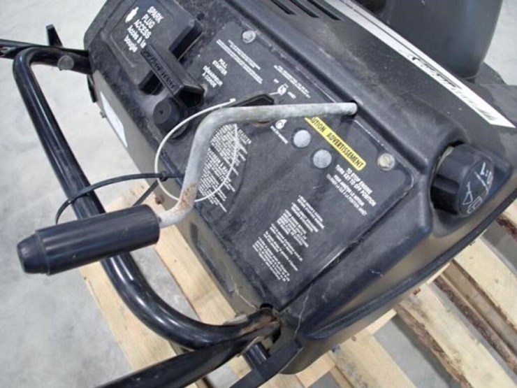 murray-21-in.-gas-snow-thrower-image-14