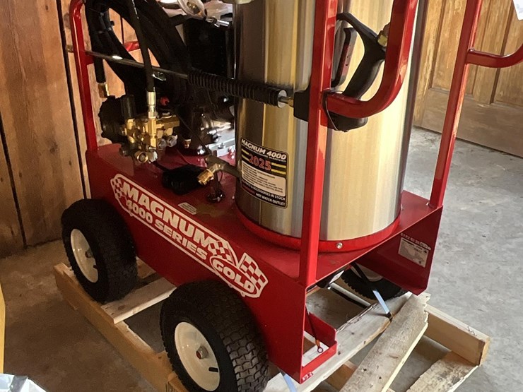 easy-kleen-magnum-4000-gold-hot-water-pressure-washer-image-1