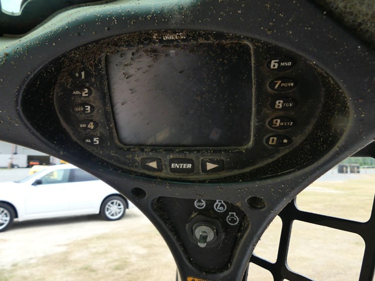 2018-bobcat-t590-image-15
