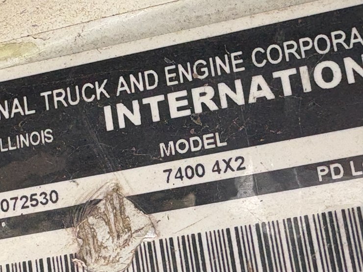 2003-international-durastar-4300-image-72