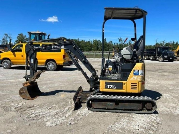 2015-deere-17g-image-8