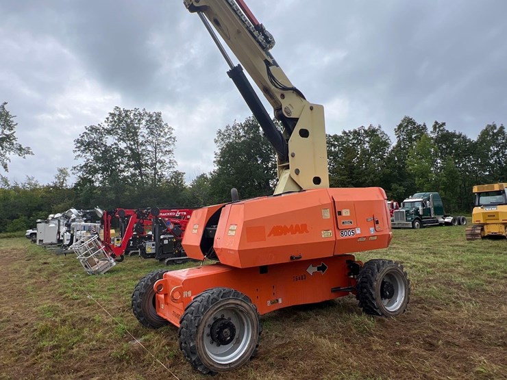 jlg-800s-image-2