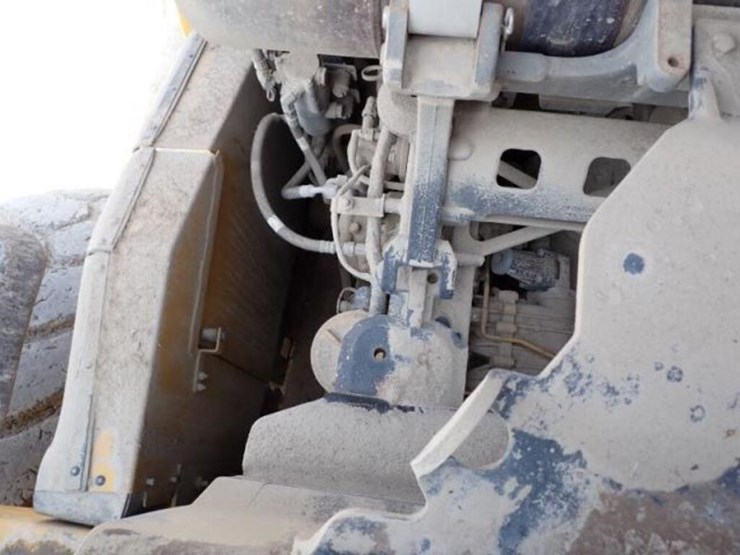 2014-caterpillar-950k-image-34