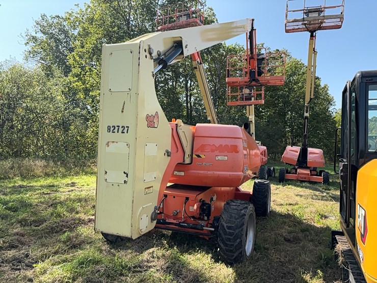 2015-jlg-800aj-image-4