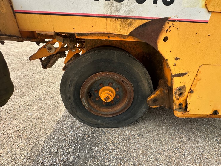 #2261-•-rosco-tru-pac-915,-packer/roller-image-19