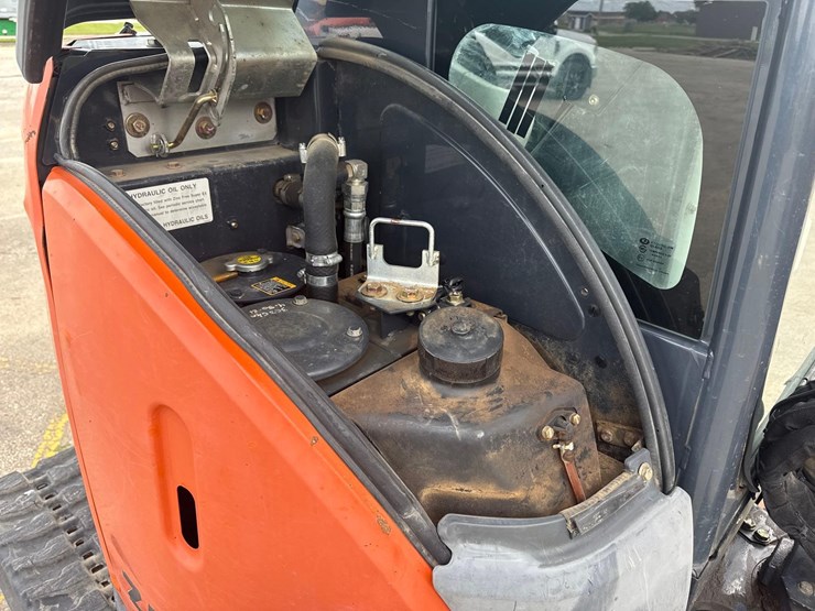 hitachi-zx35u-image-16