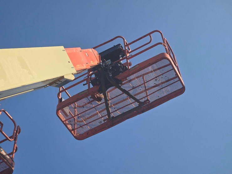 jlg-600s-image-7