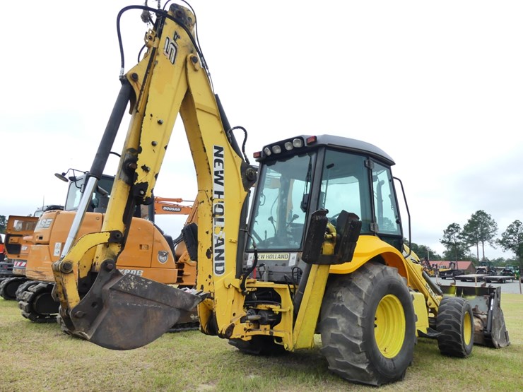 new-holland-b95b-image-3