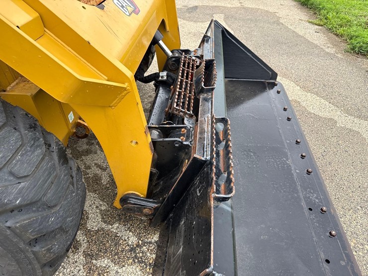 caterpillar-262d3-image-9