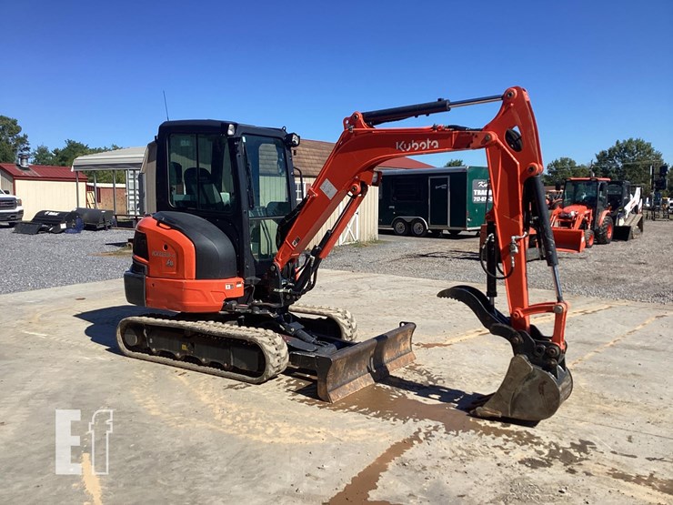 2023-kubota-kx033-4-image-12