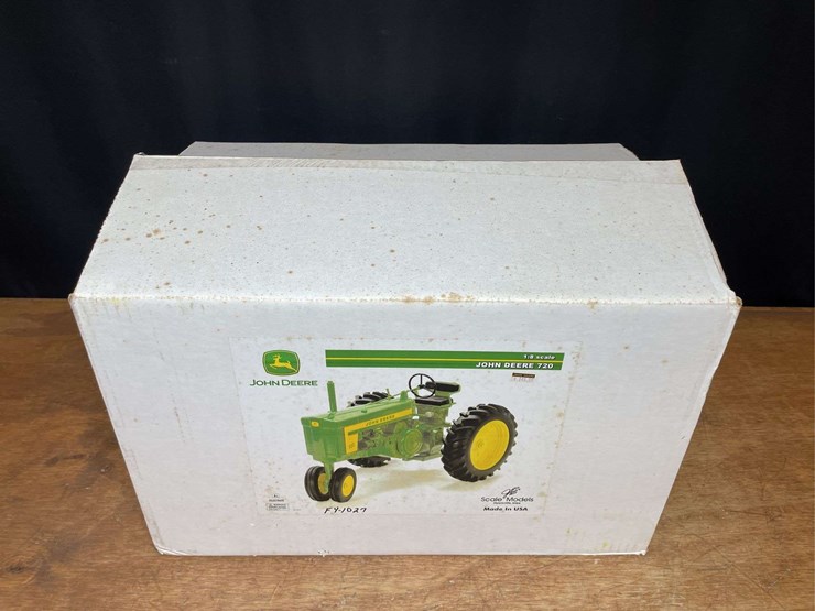 john-deere-720-image-2