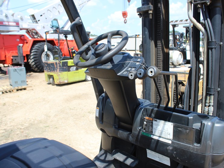 #2075-•-2011-yale-50vx-forklift-image-10