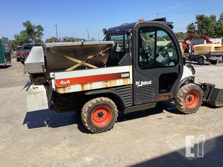 bobcat-toolcat-5600-image-8