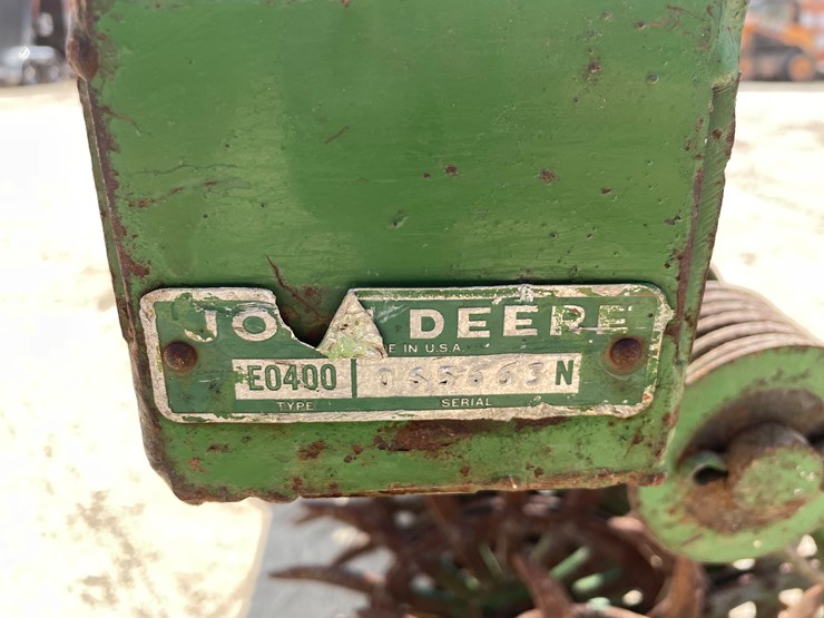 john-deere-400-image-14