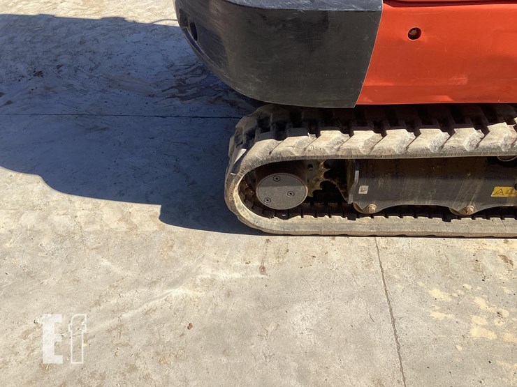 2023-kubota-kx033-4-image-22