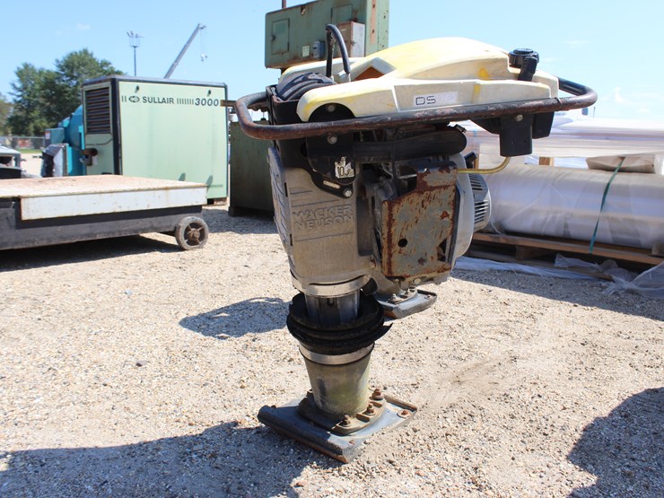 #3531-•-2-wacker-packer-tampers-image-6