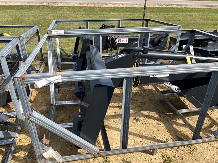 #2495-•-jct-heavy-duty-skid-steer-backhoe-arm-image-3