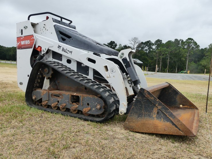 2017-bobcat-mt85-image-2