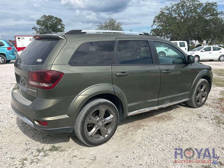 2017-dodge-journey-image-3