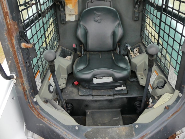 2021-bobcat-s740-image-12